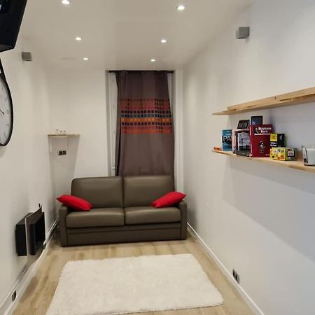 Suresnes : 2 Pieces Cosy Apartment ภายนอก รูปภาพ