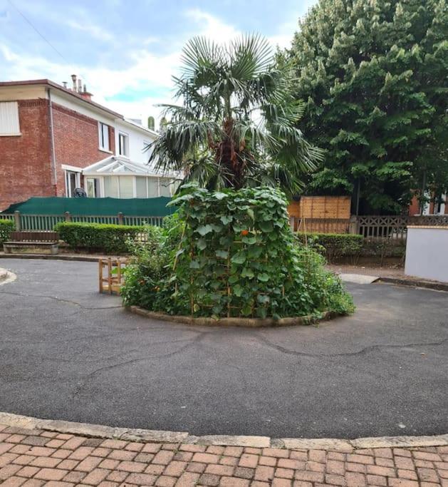 Suresnes : 2 Pieces Cosy Apartment ภายนอก รูปภาพ