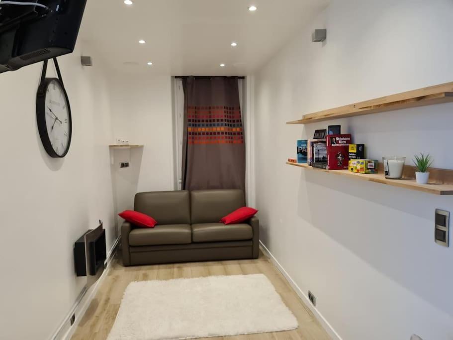 Suresnes : 2 Pieces Cosy Apartment ภายนอก รูปภาพ
